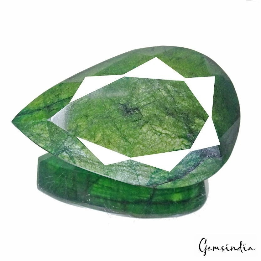 1680Carat Natural Huge Green Emerald Earth-Mined Museum Size Fancy Cut Gemstone