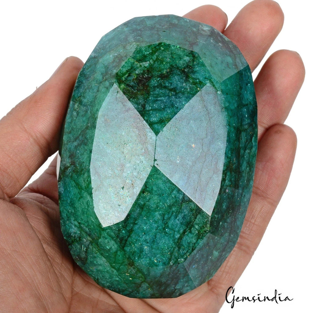 Large 2200 Cts Natural Green Emerald Oval Cut Loose Earth mined Brazil Gemstone