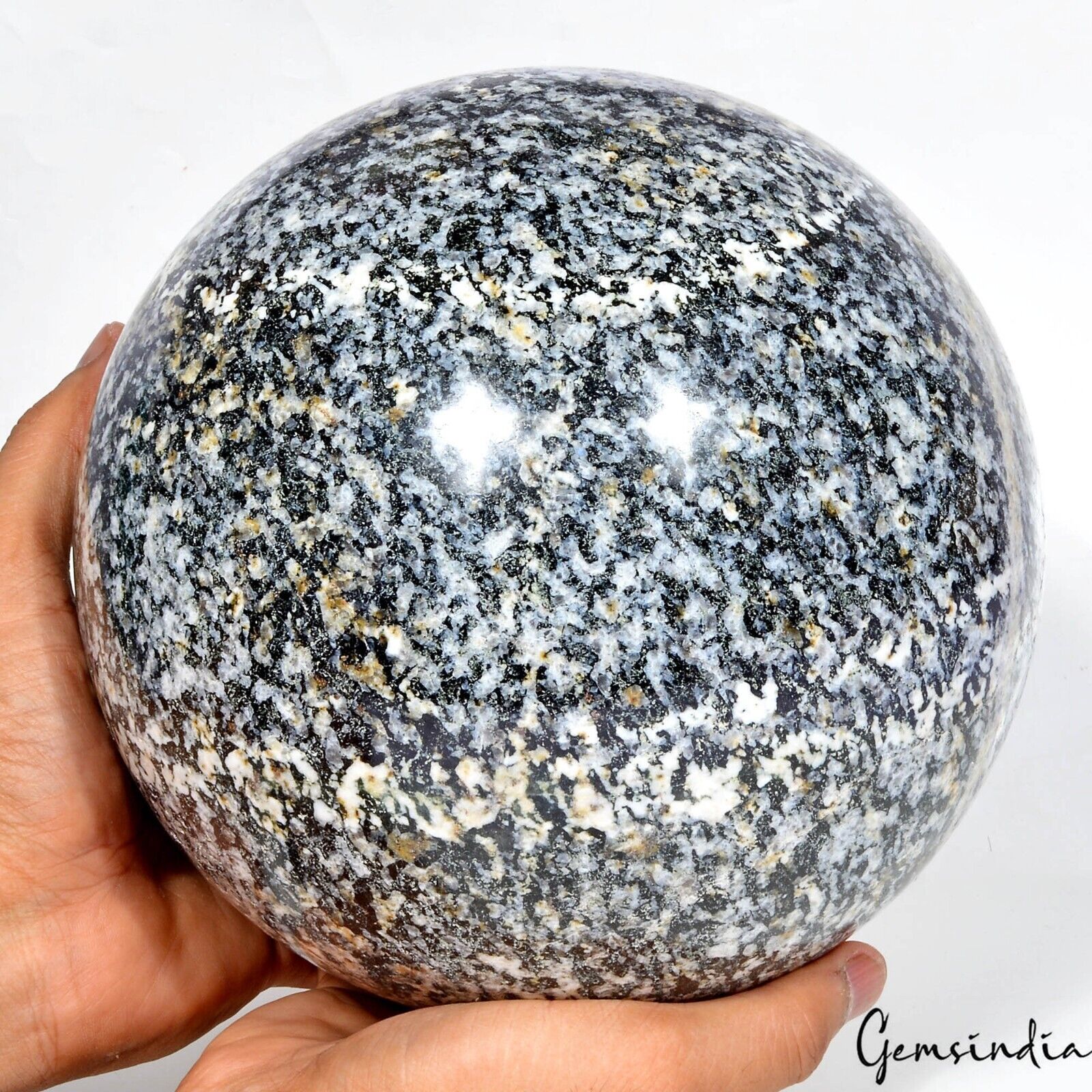 Obsidian Sphere — 7.9 Inch in diameter, 11.54 Kg (57700 Ct), Madagascar