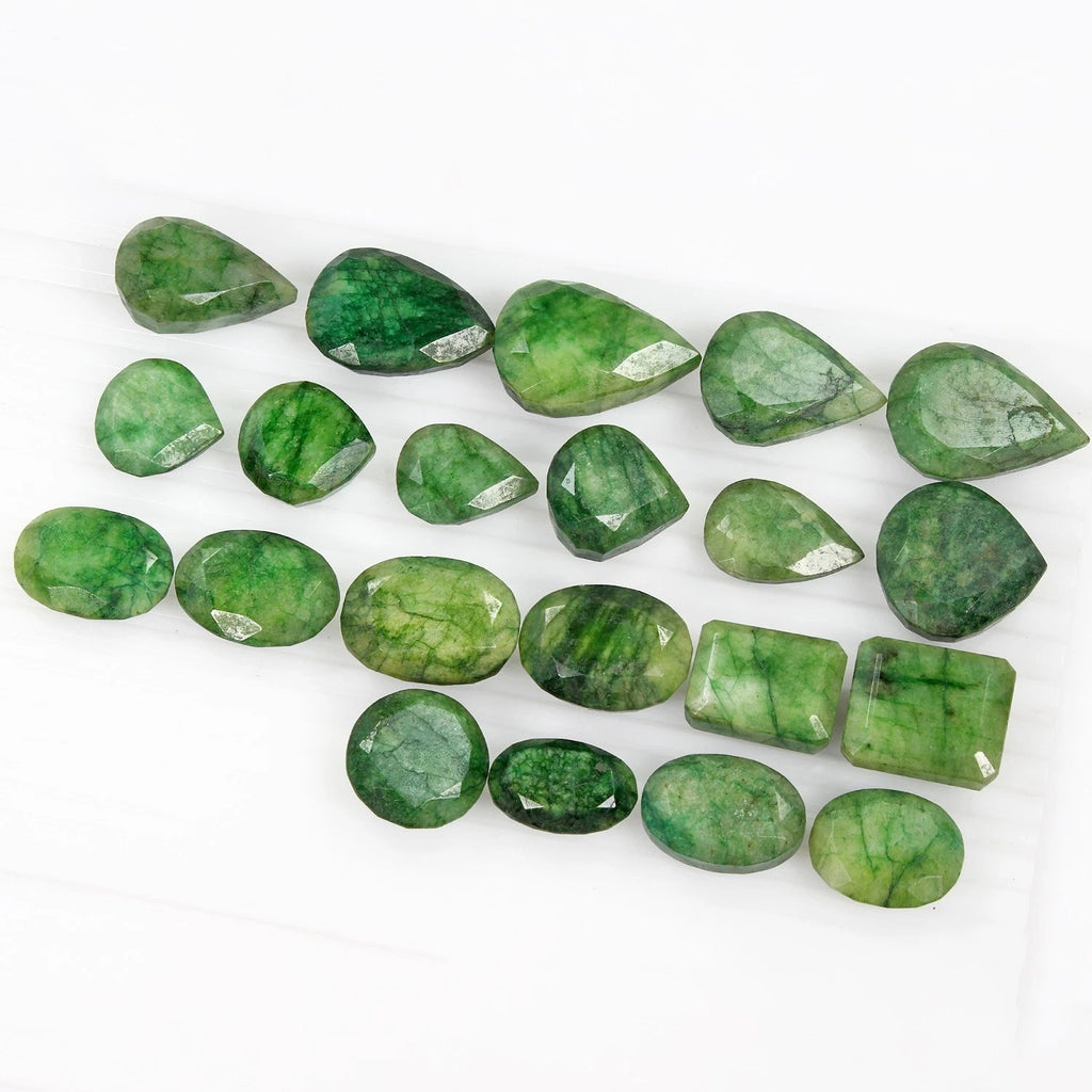Emerald Lot, Loose Gemstone, Color Enhanced, Green — 21 Pieces, 22mm to 35mm, 1000 Ct, Brazil