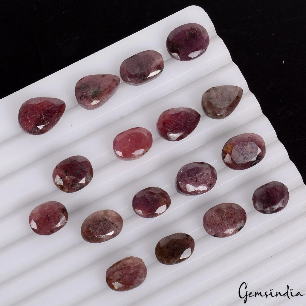 Ruby Lot, Loose Gemstone, Untreated, Red — 17 Pieces, 10mm to 14mm, 129.60 Ct, Mozambique