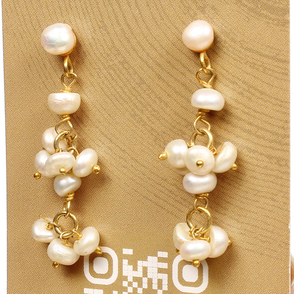 20.30 Ct Natural Freshwater White Pearl Round Beaded Drop Stud Earrings 1.6 Inch