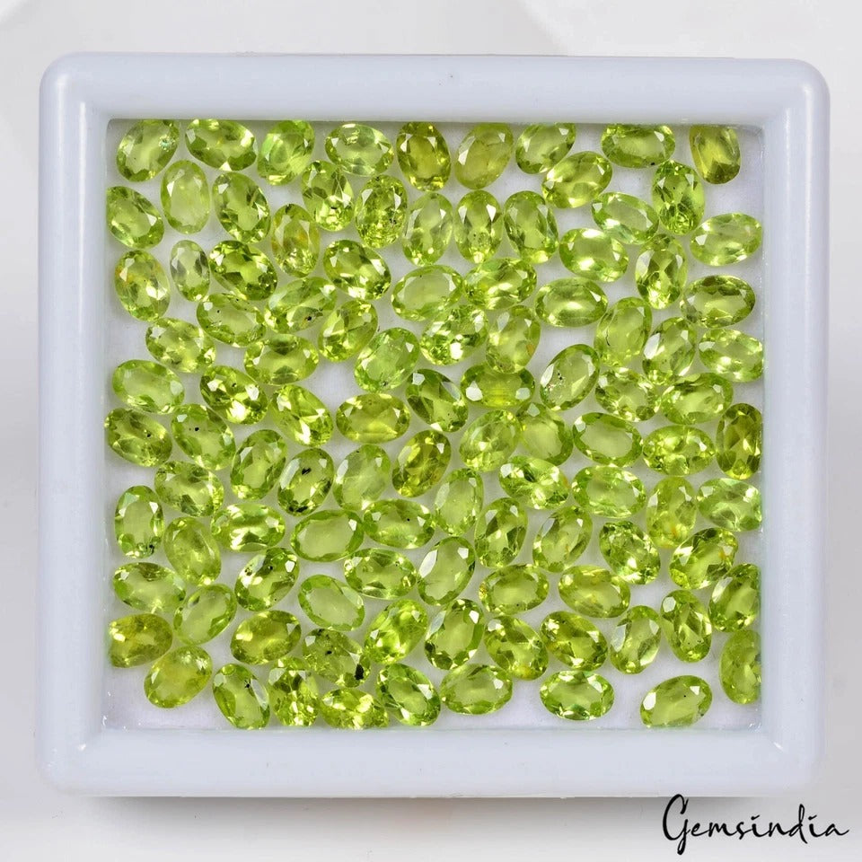105 Pcs 50 Cts Parrot Green Peridot 6mmx4mm Calibrated Oval Cut Natural Gemstone