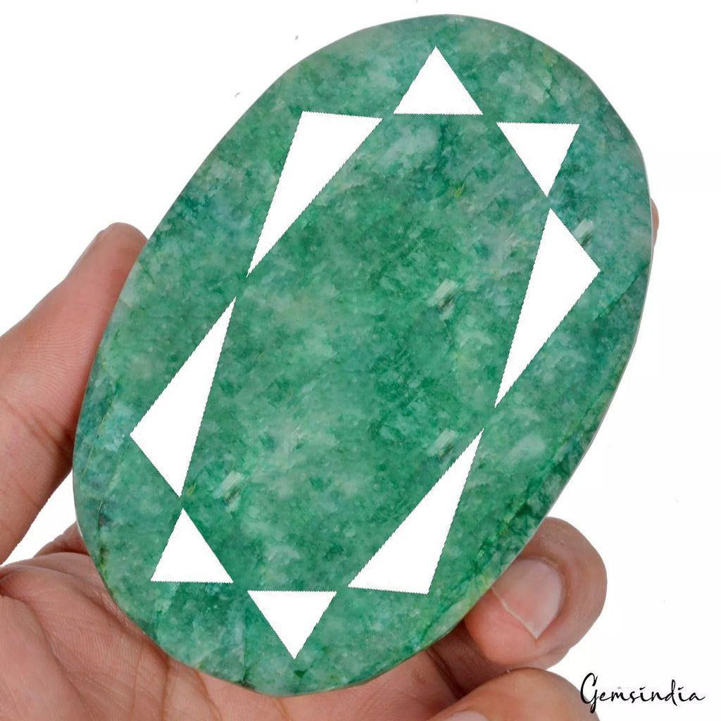 Huge 2280 Cts Natural Green Emerald Oval Cut Earth mined Museum Size Loose Gem