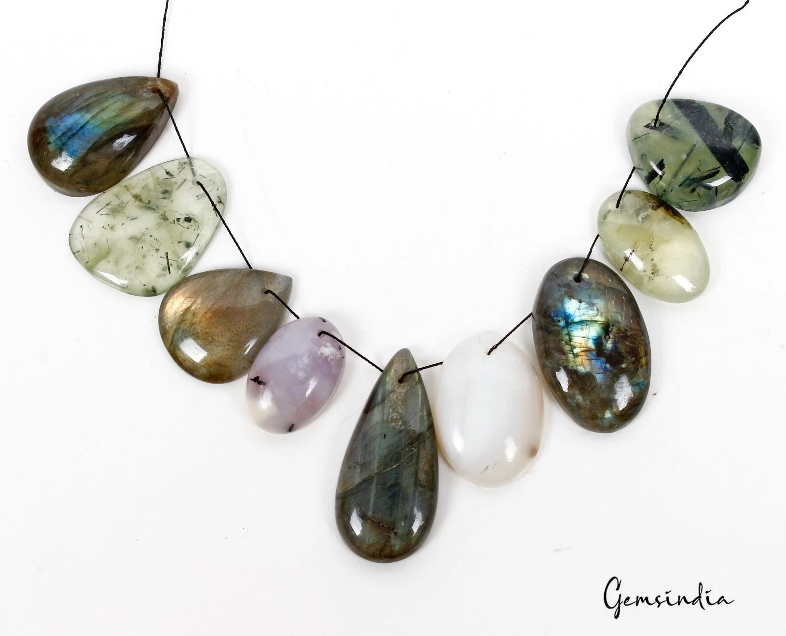 Labradorite Beaded Strand, Untreated — 9 Pieces, 23mm to 40mm, 270.00 Ct