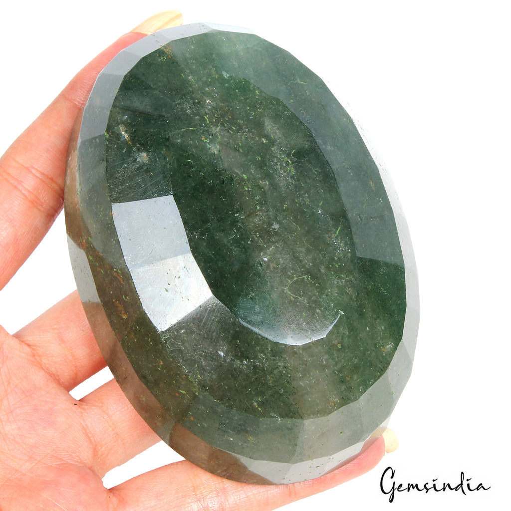 Strawberry Quartz Loose Gemstone, Green — 103 x 72 x 46mm, 2640 Ct, Madagascar