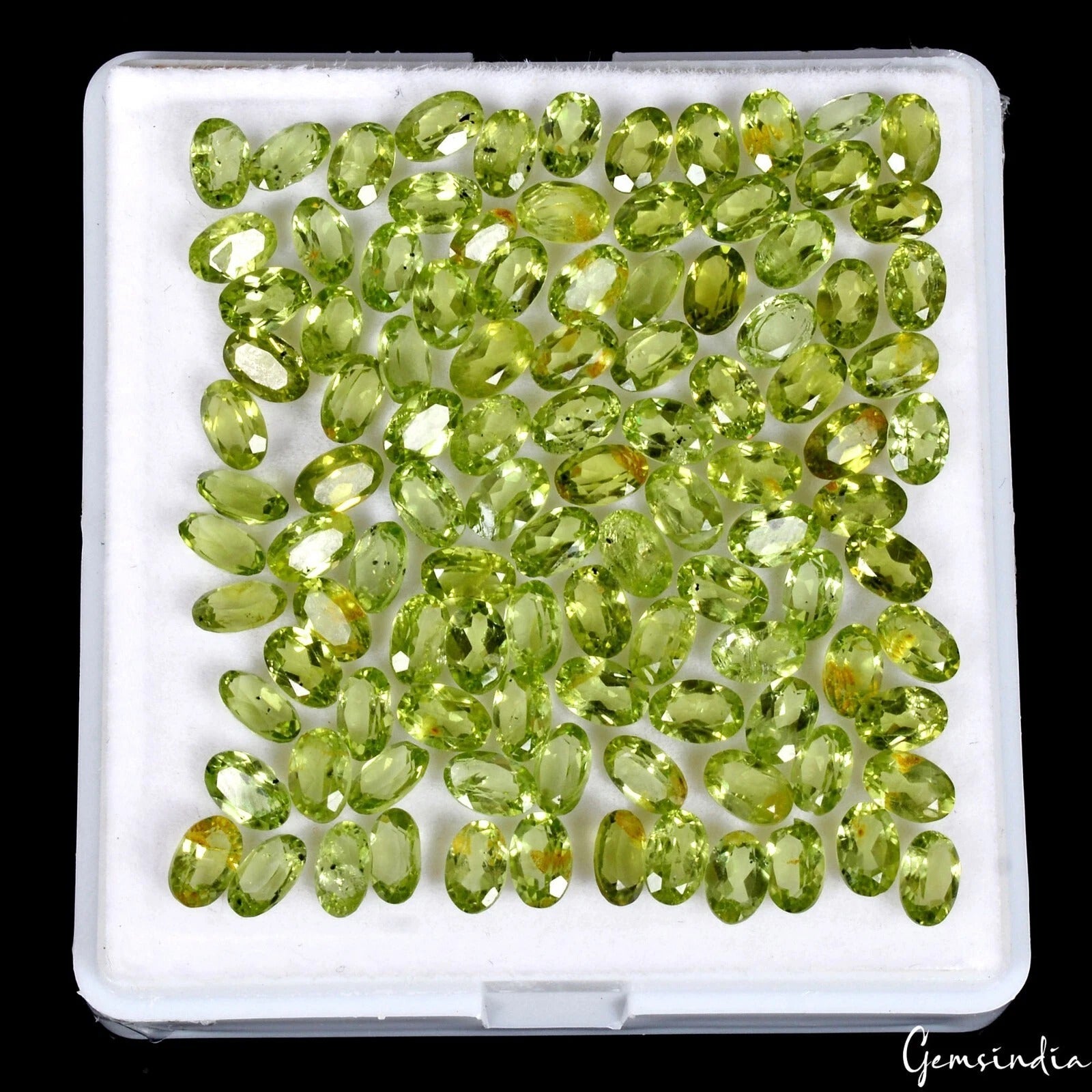 Oval Cut Natural Unheated Top Rich Green Peridot 106pcs/ 50Ct /5-6mm Gemstones