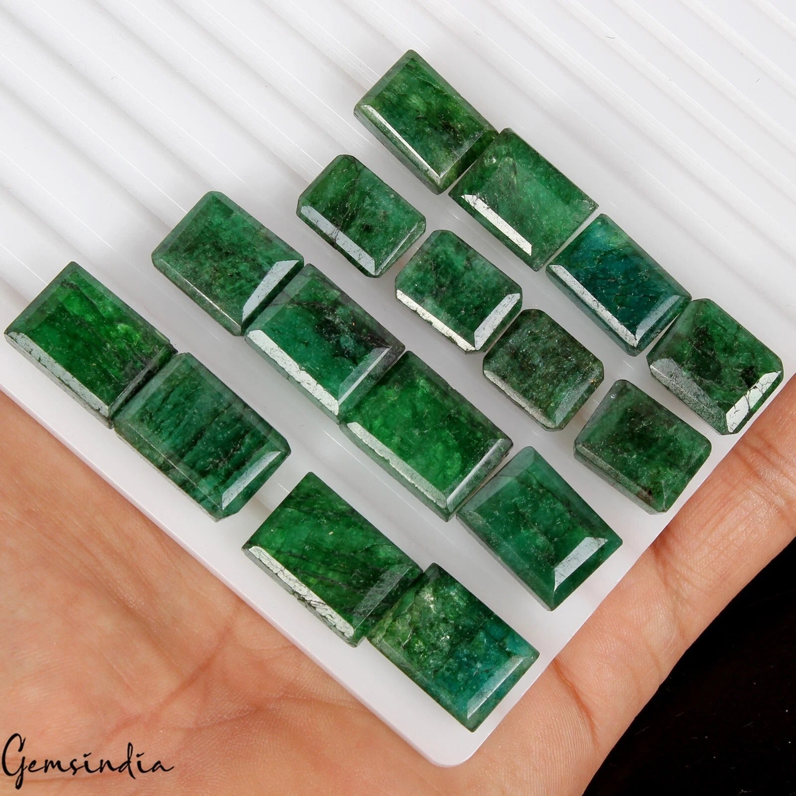 Emerald Lot, Loose Gemstone, Color Enhanced, Green — 16 Pieces, 13mm to 19mm, 290.00 Ct, Brazil