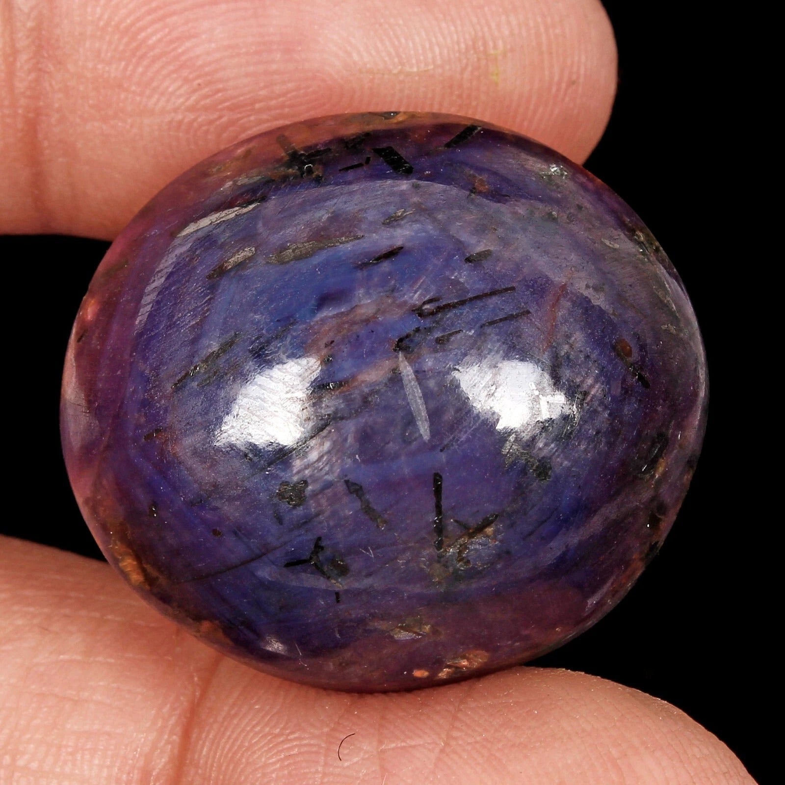 Huge 129.10 Ct Oval Cabochon Natural Lavender hue Star Ruby - Unheated, Gemstone