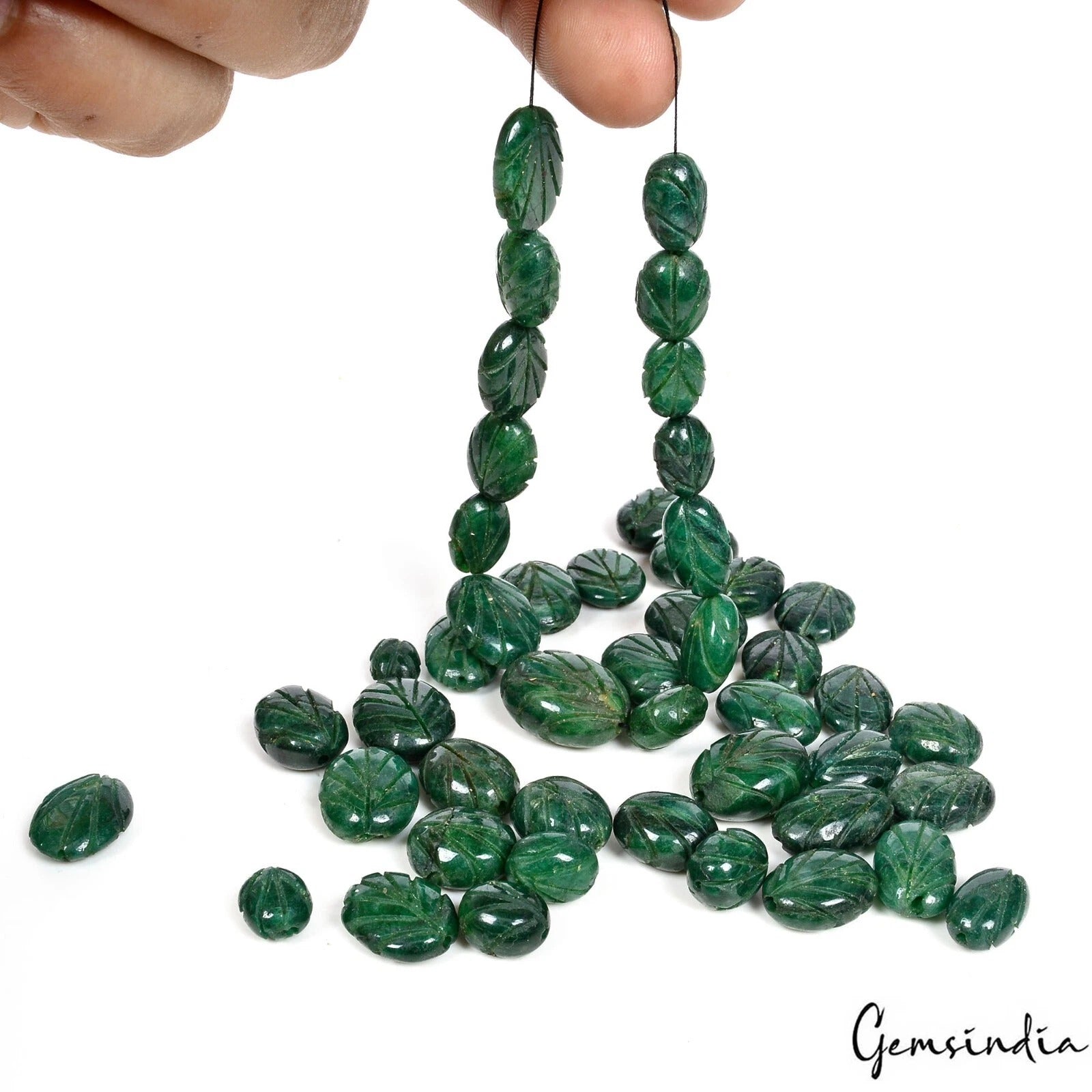 420 Cts/48 Pcs Natural Brazilian Dark Green Emerald Oval Carved Drill Gems Beads