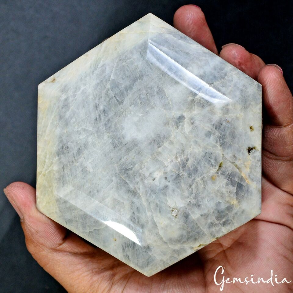 Aquamarine Loose Gemstone, Untreated — 5150 Ct (1.03 Kg), Brazil