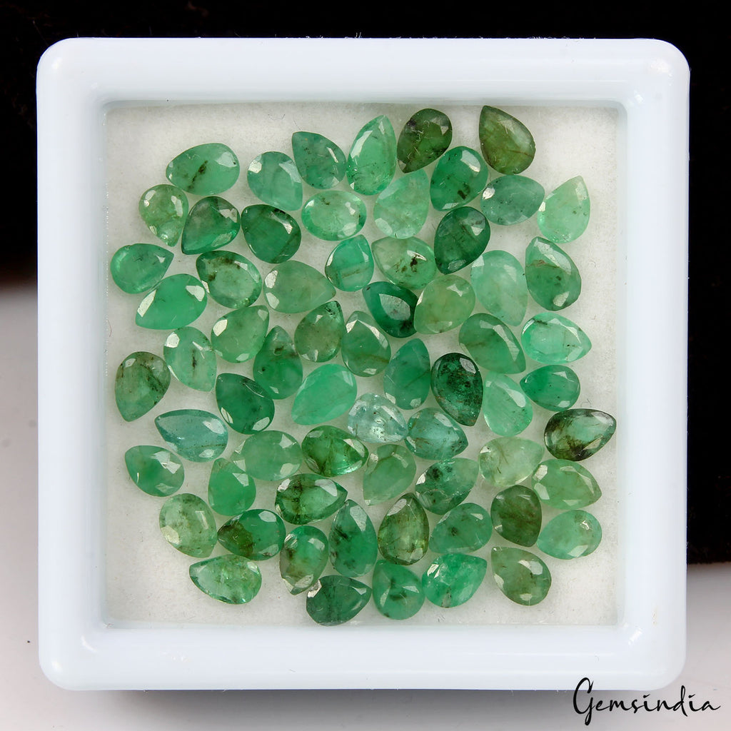Emerald Lot, Loose Gemstone, Untreated, Green — 65 Pieces, 4mm to 5mm, 11.60 Ct, Colombia