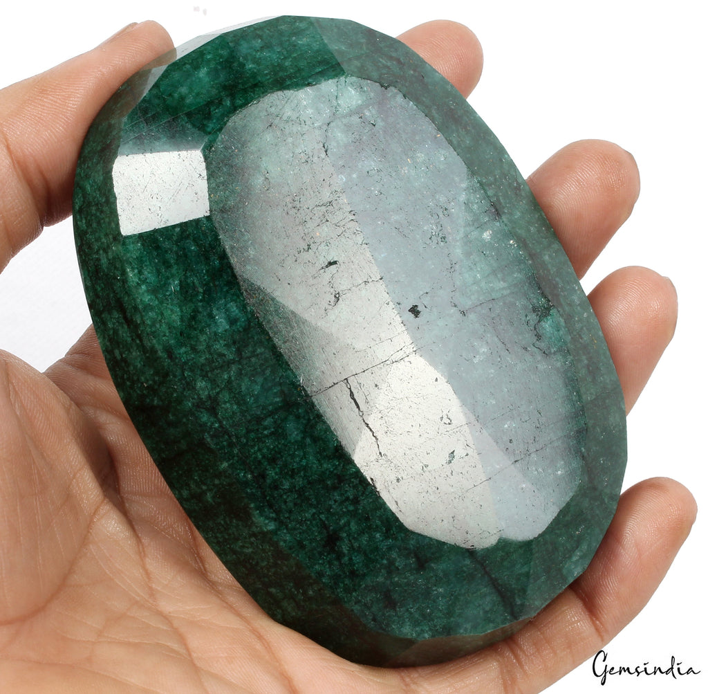 1670Ct Natural Green Emerald Oval Cut Huge Earth Mined Museum Size Brazilian Gem