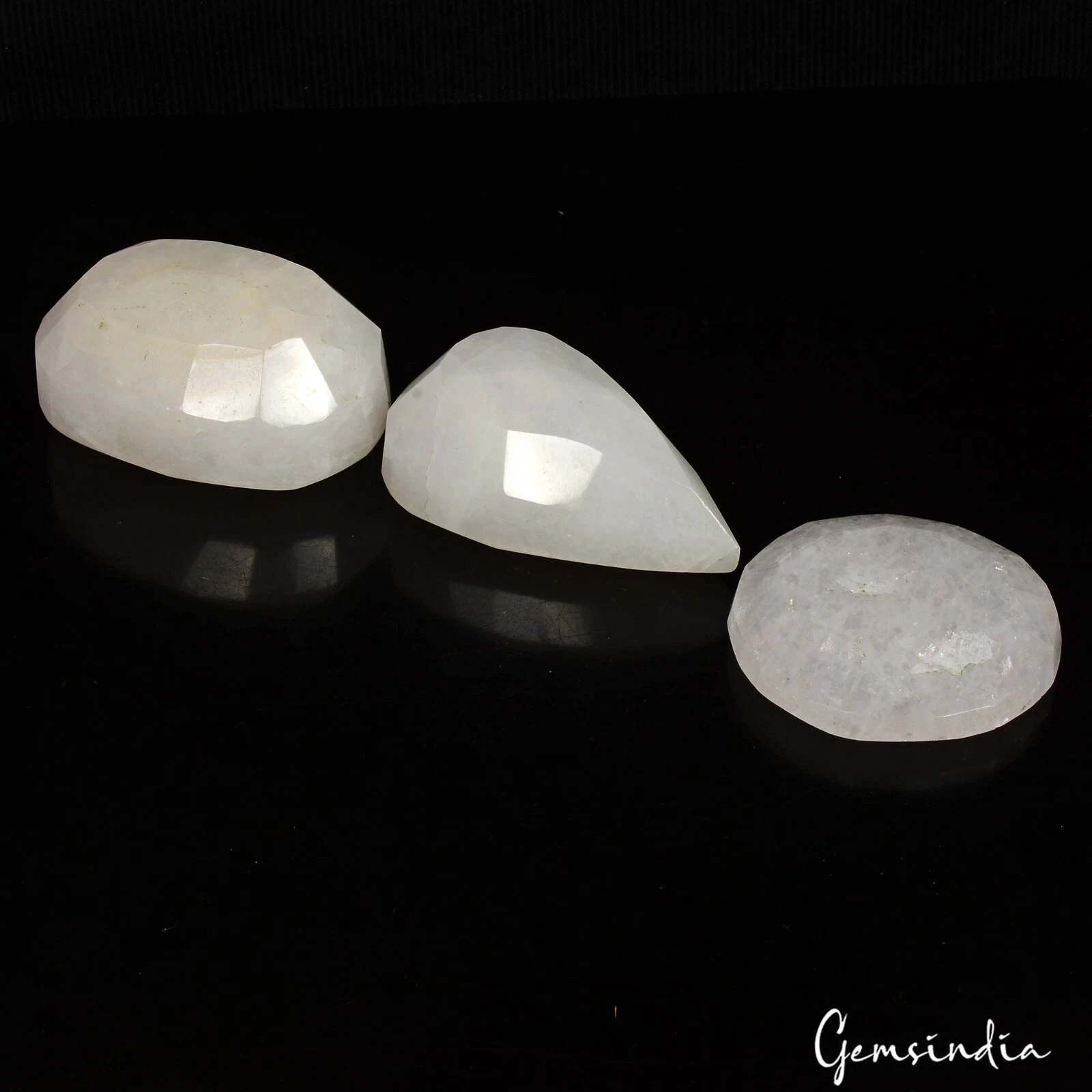 White Quartz Lot, Loose Gemstone, Untreated — 3 Pieces, 57mm, 1960 Ct, Madagascar