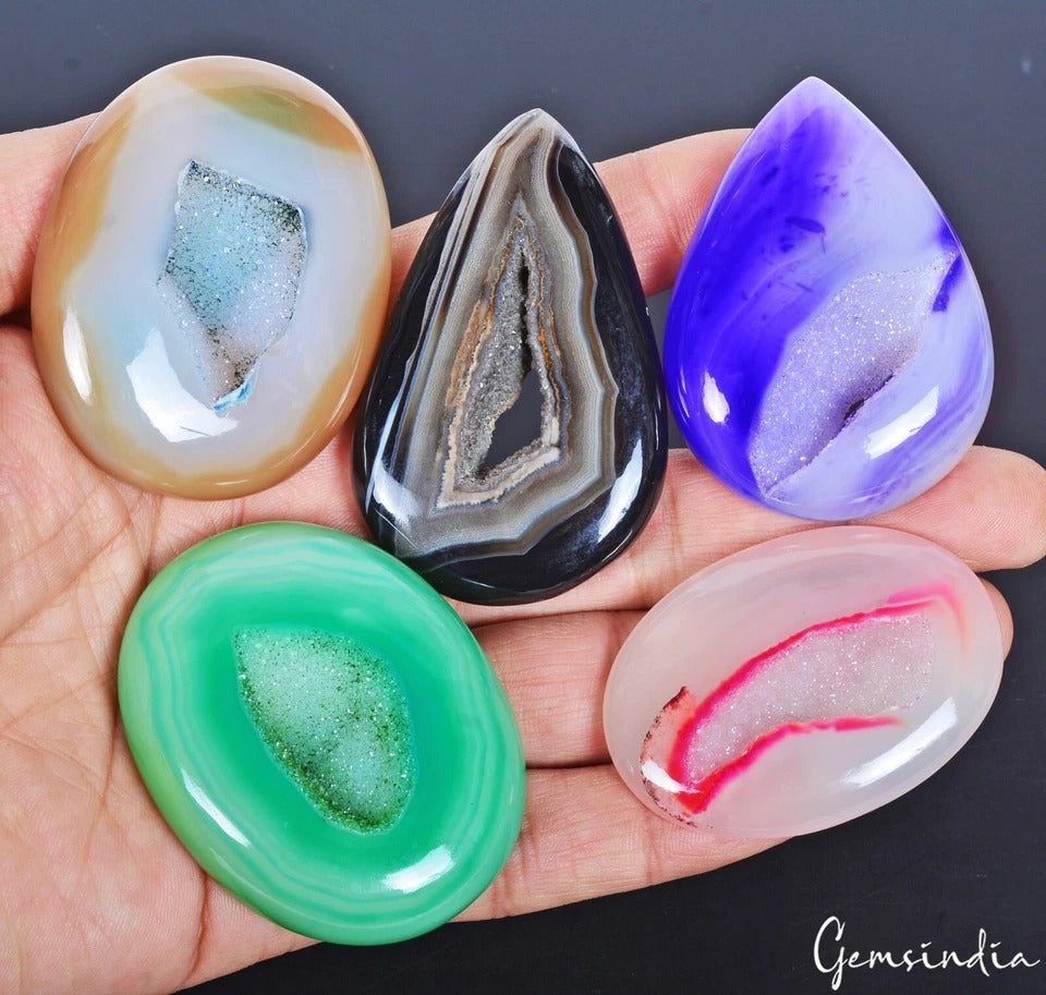 Onyx Lot, Loose Gemstone, Untreated, Bi-Color — 5 Pieces, 50mm to 63mm, 840 Ct, Madagascar