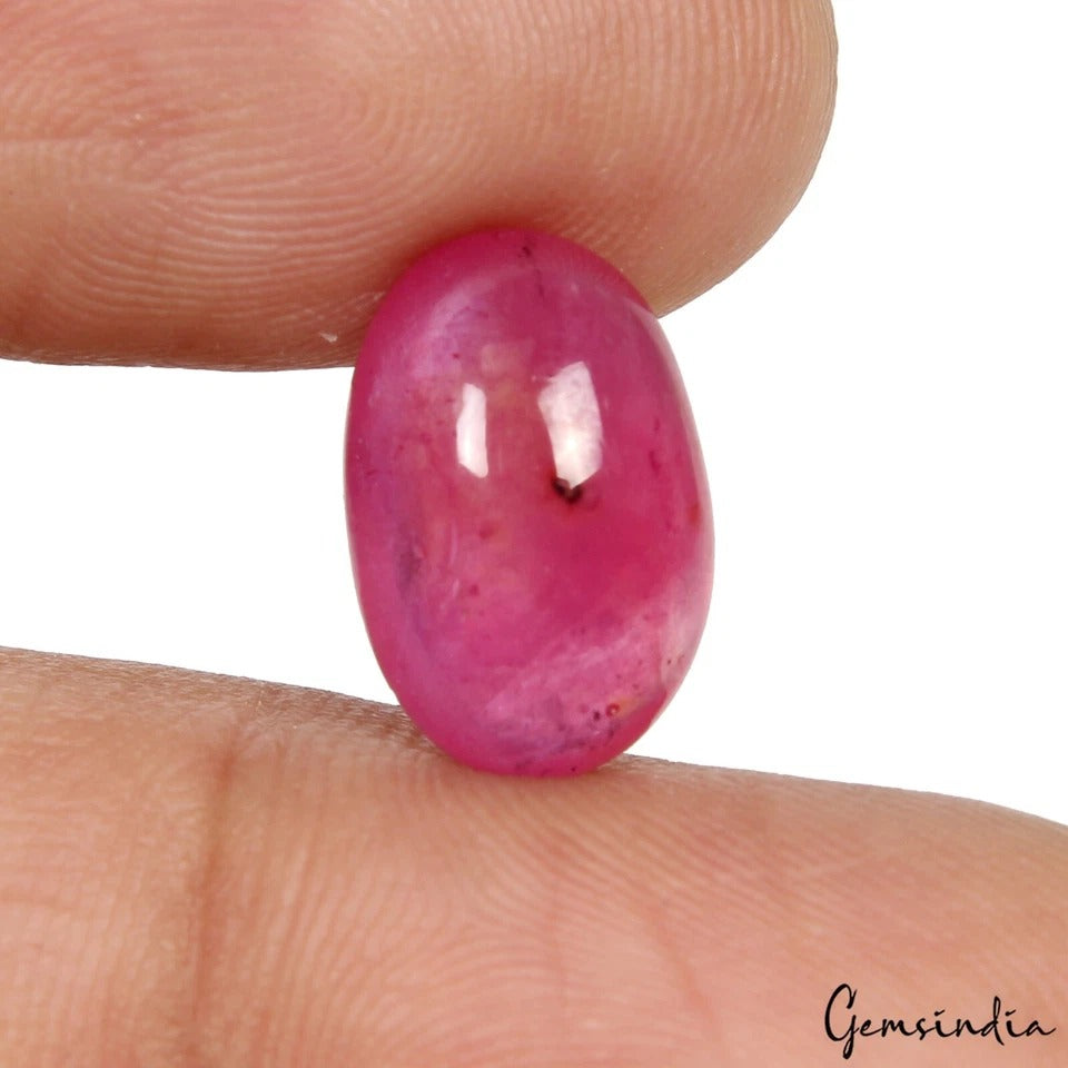 Ruby Cabochon, Oval Cabochon, Heated — 13x8x5mm, 7.30 Ct, Mozambique