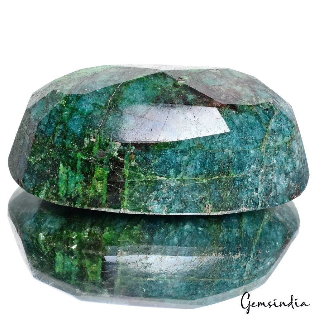 Emerald Loose Gemstone, Color Enhanced, Green — 4.5x2.5x2 Inch, 2700 Ct (0.54 Kg), Brazil
