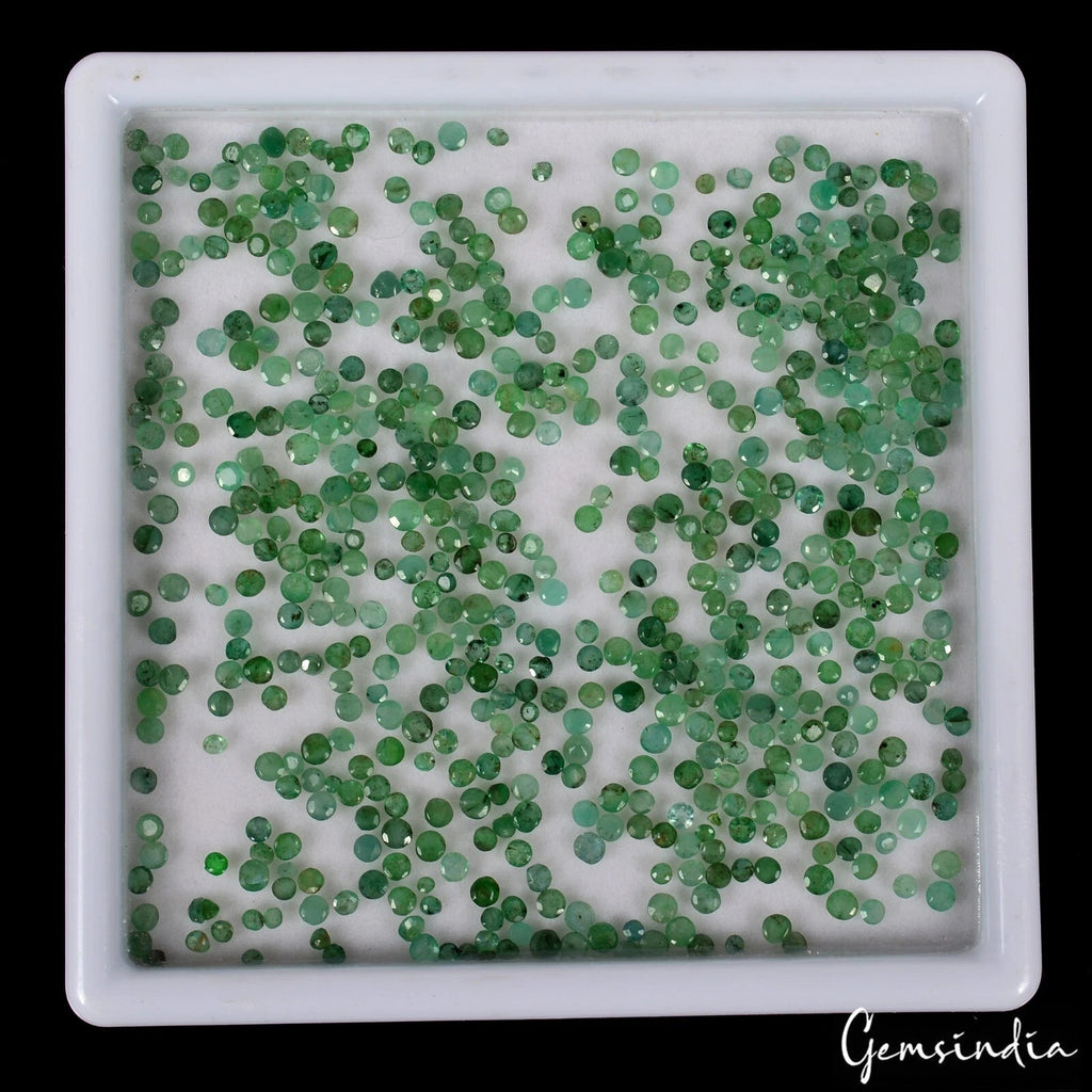 Emerald Lot, Loose Gemstone, Untreated, Green — 600 Pieces, 1mm to 3mm, 40.00 Ct, Colombia