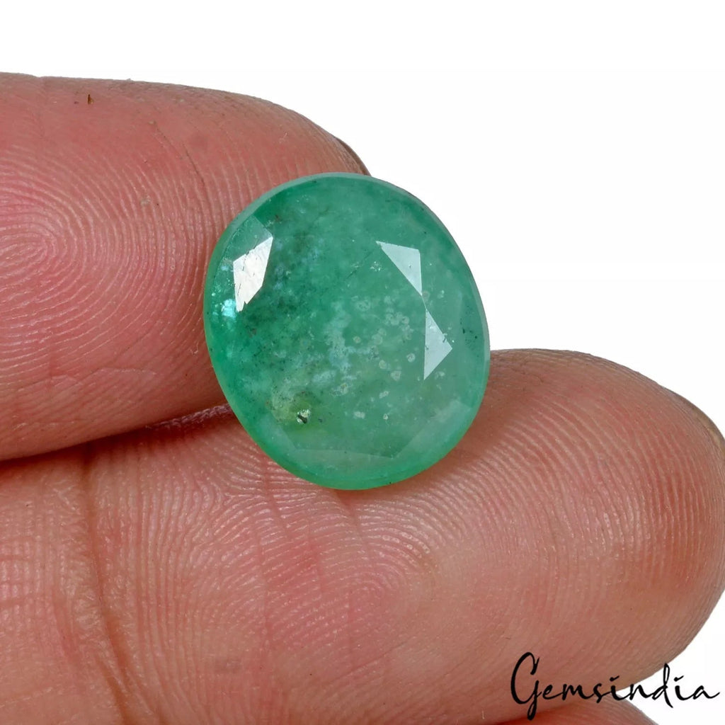 Certified Natural Colombian Green Emerald 6.60 Cts Oval Cut Untreated Gemstone
