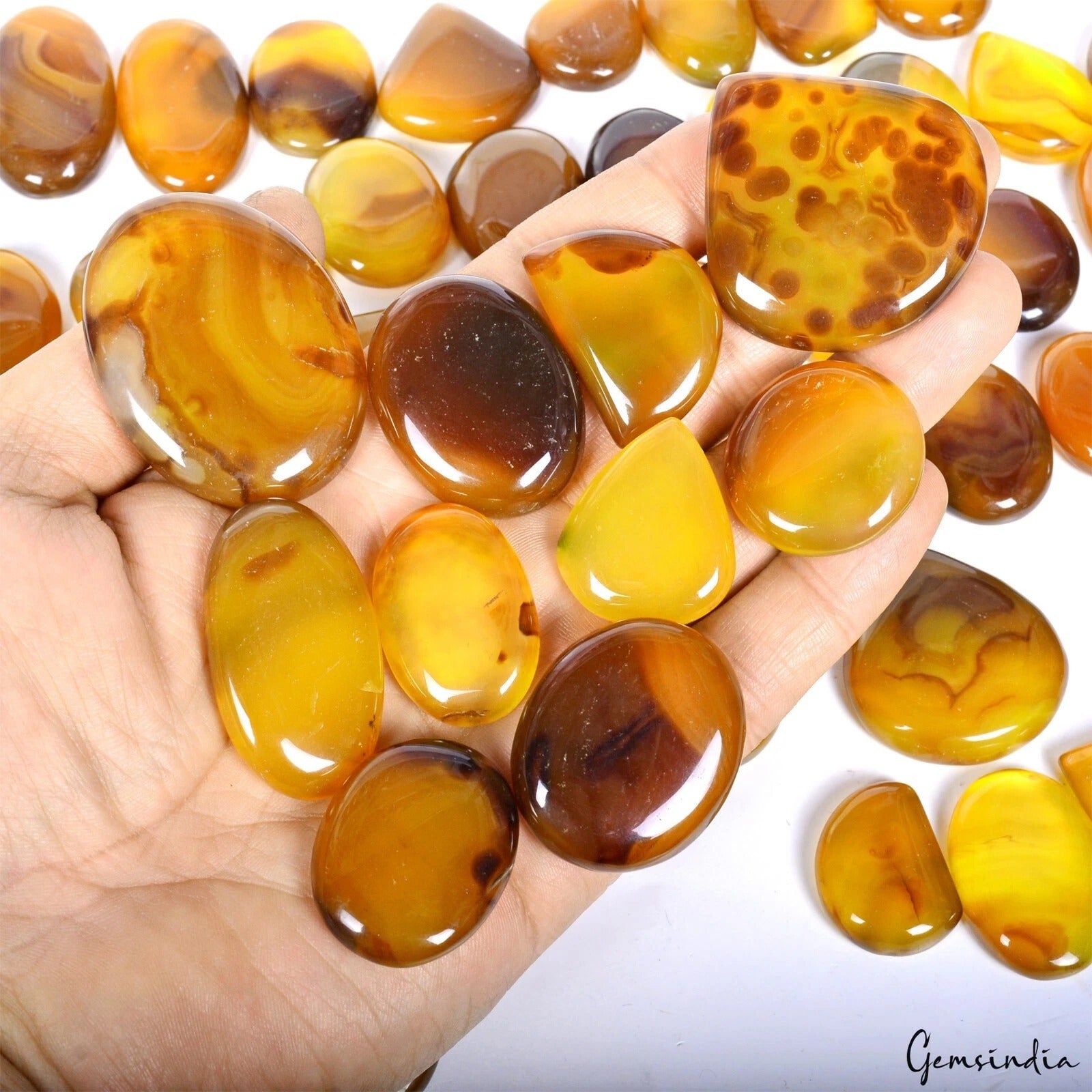 Onyx Lot, Cabochon, Yellow — 70 Pieces, 25mm to 46mm, 3500 Ct