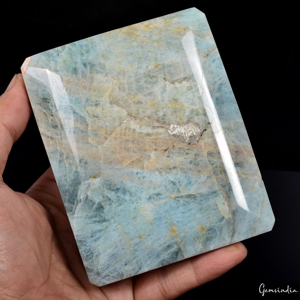 Beryl Loose Gemstone, Untreated, Bi-Color — 4.6x3.8x1.8 Inches, 4900 Ct (0.98 Kg), Brazil