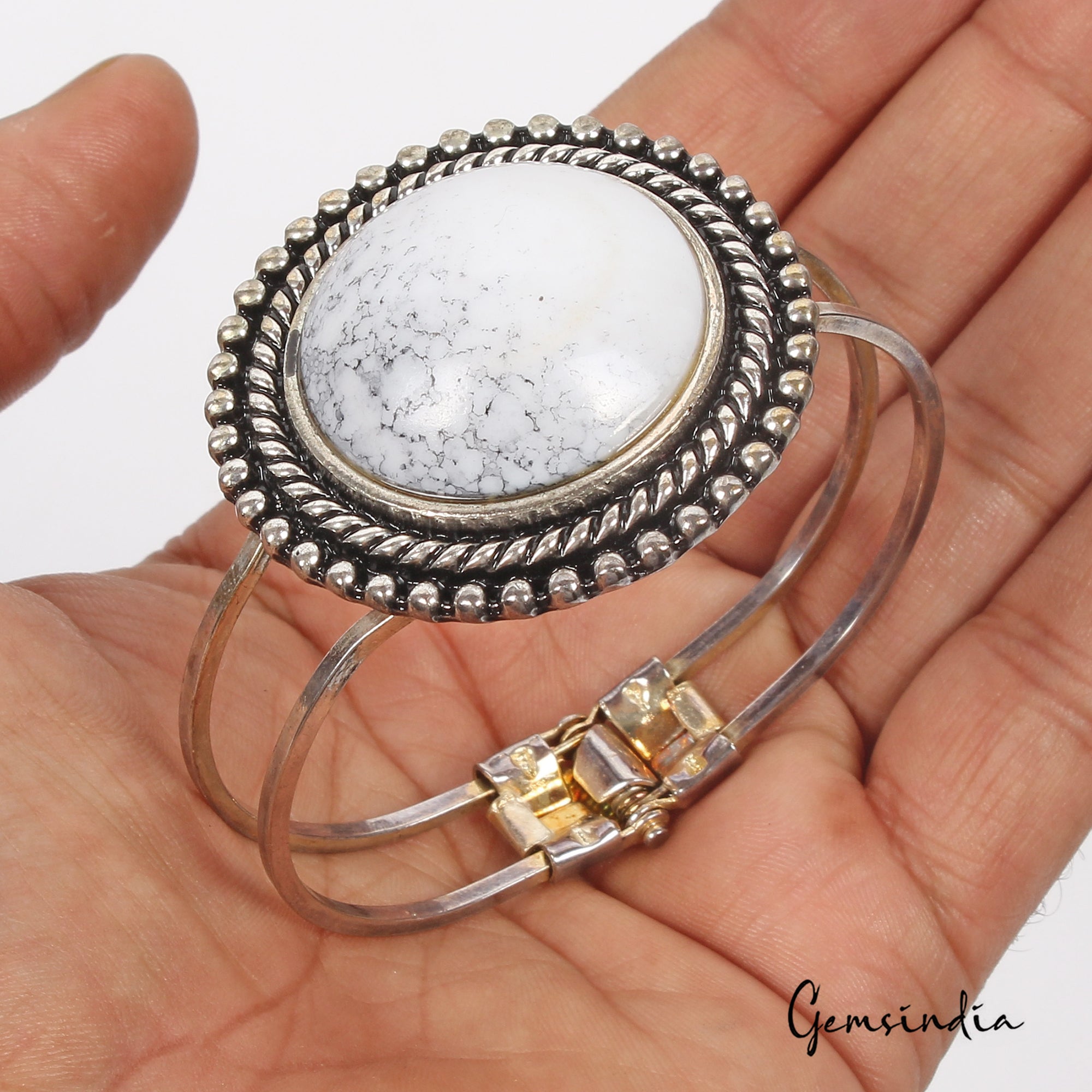40.48 Gram White Round Hand Carved Bangle Bracelet Antique Fashion Jewelry 2.4"