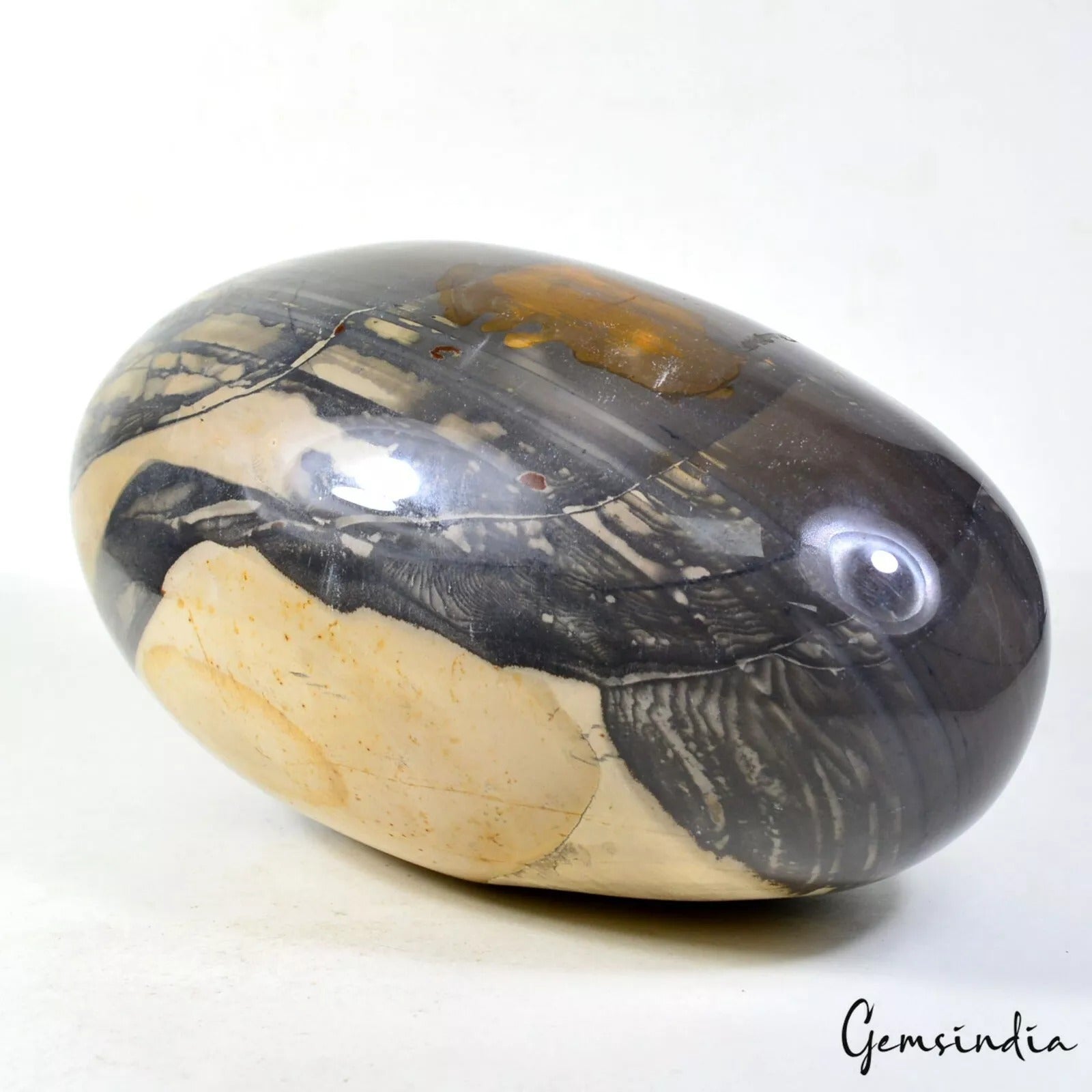Agate Sphere, Oval Cabochon, Untreated — 9.5 x 5.25 inches, 5.74 Kg (28700 Ct), Madagascar