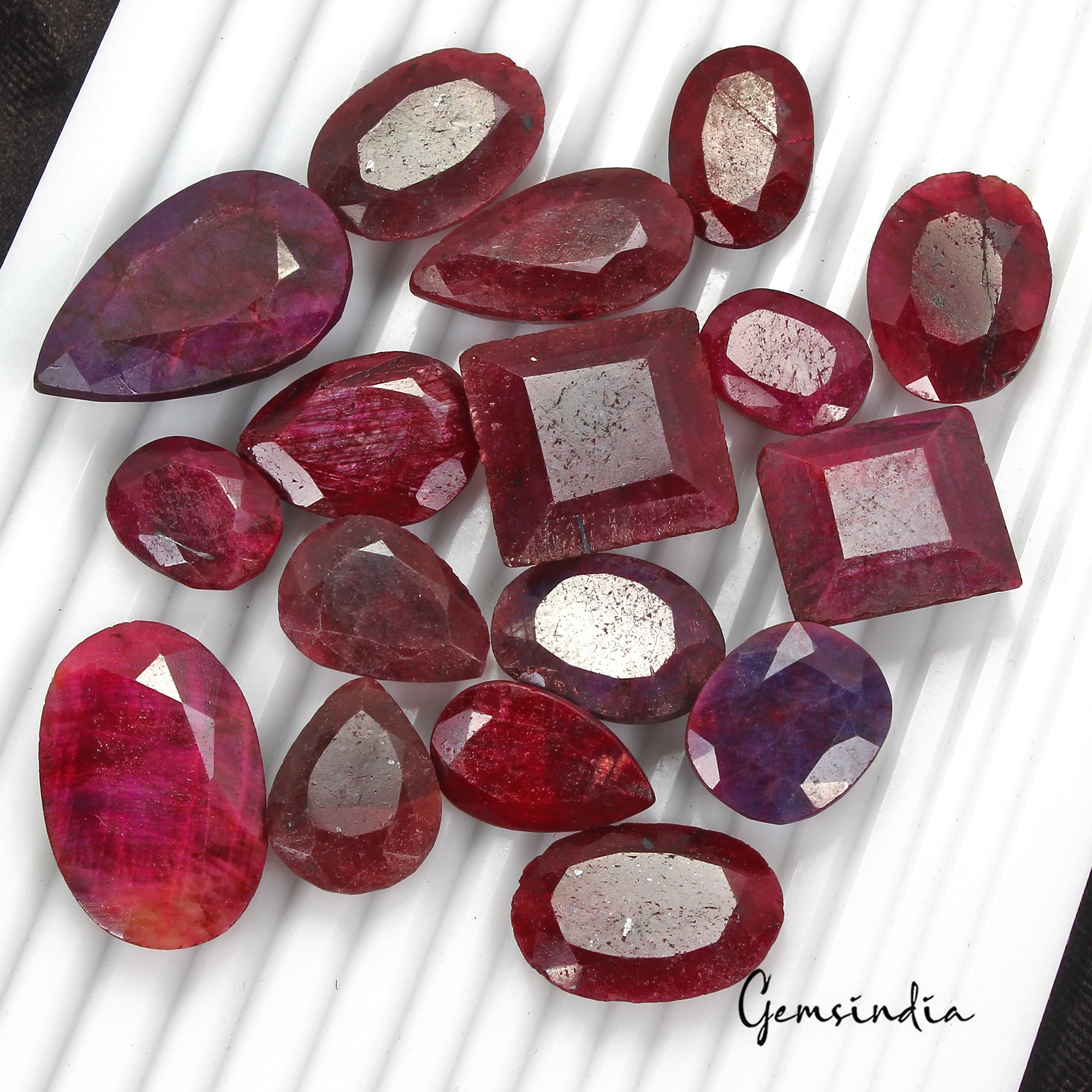 600 Cts/17 Pcs Natural African Red Ruby Mixed Faceted Loose Gems Lot For Jewelry