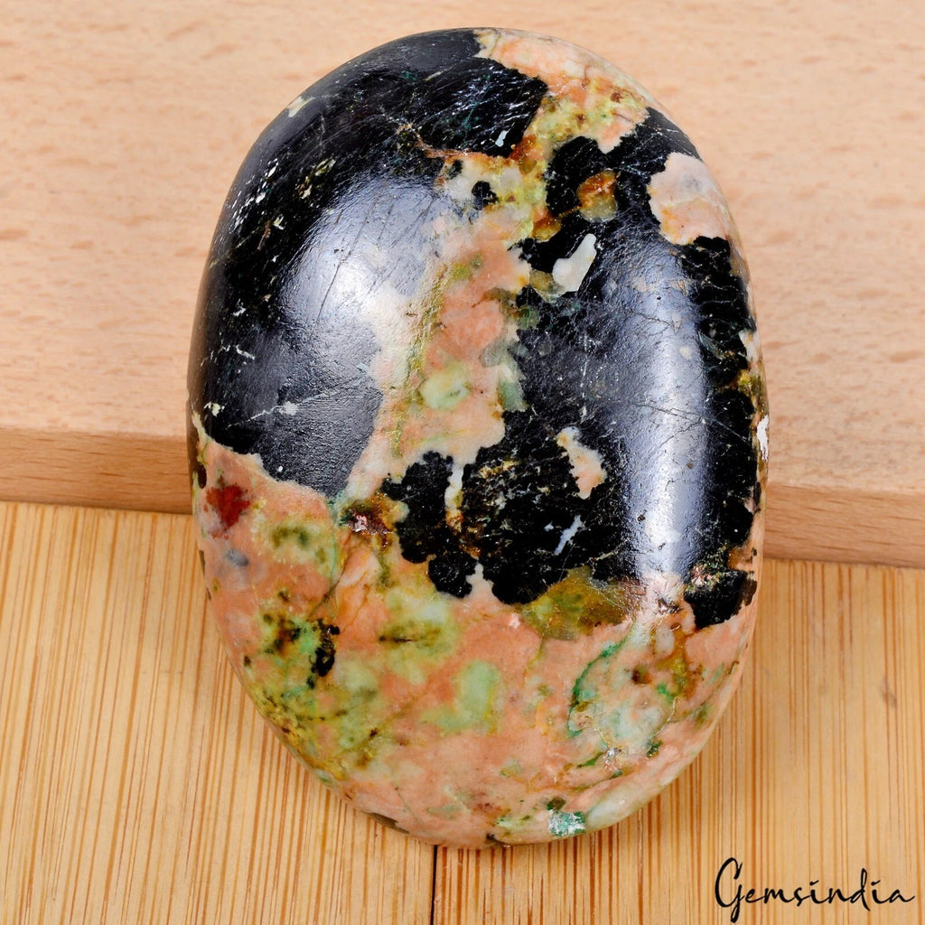 Chrysoprase Cabochon, Untreated, Bi Color — 61x43x21 mm, 470 Ct, India