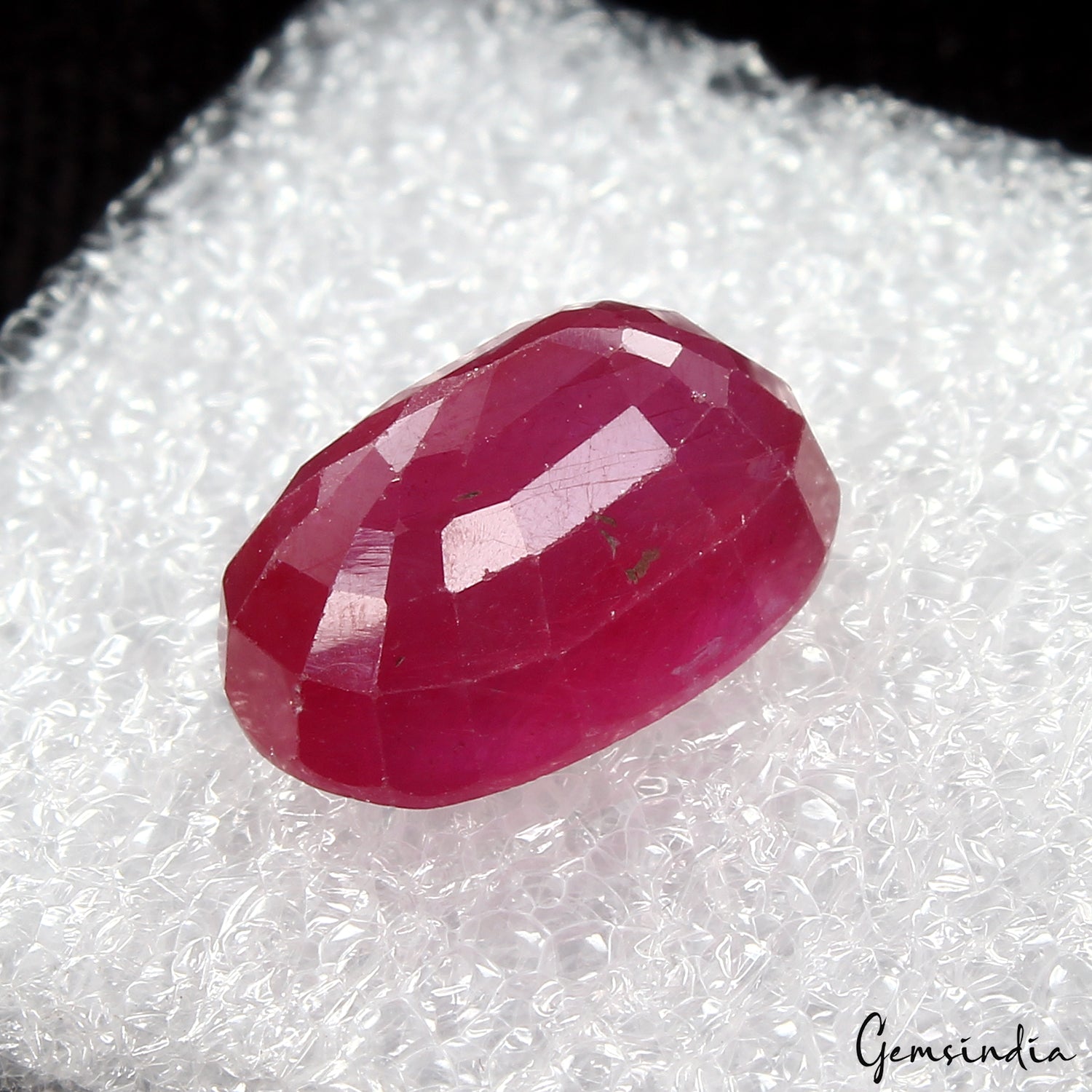 Ruby Loose Gemstone, Oval Cut, Heated — 14x9x8 mm, 11.60 Ct, Mozambique