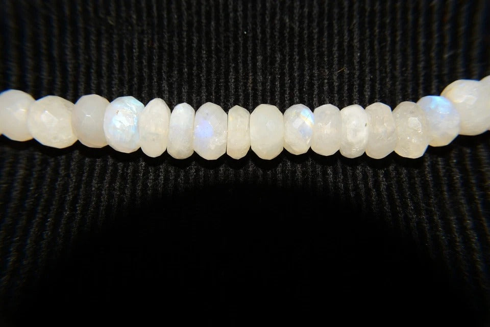 125 Ct Natural Untreated Blue Shine Moonstone Drilled Round Cut Beads Strand 10"