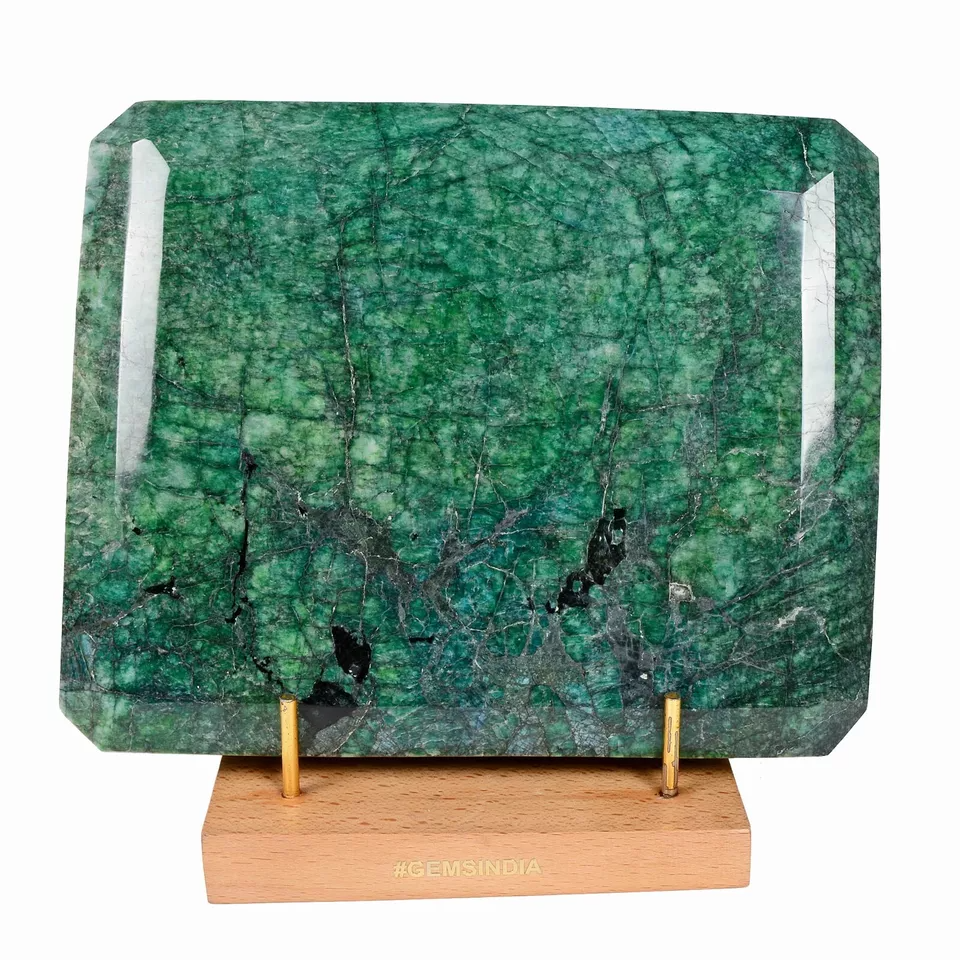 Huge Size 4.5 Kilo Natural Brazilian Emerald Octagon Cut Earth Mined Gemstone